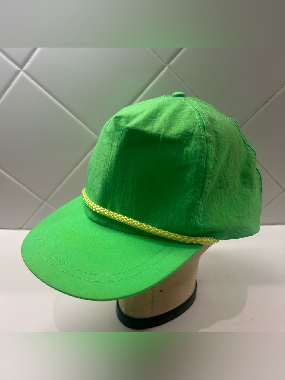 Vintage 90s Neon Green SnapBack Trucker Hat OSFA Blank